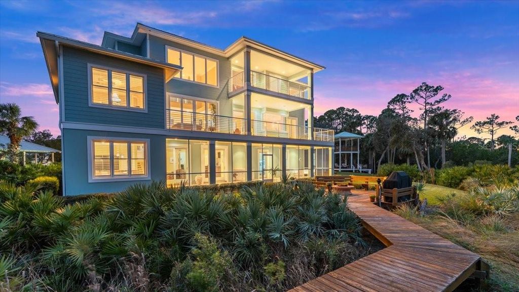 Image 3 of property listing at 2806 BAY VISTA COURT, New Smyrna Beach, FL 32168