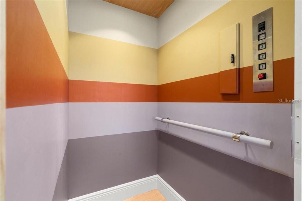 Image 25 of property listing at 2806 BAY VISTA COURT, New Smyrna Beach, FL 32168