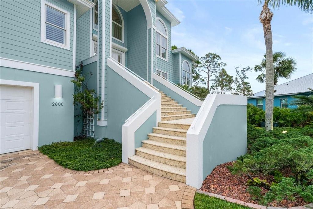 Image 6 of property listing at 2806 BAY VISTA COURT, New Smyrna Beach, FL 32168
