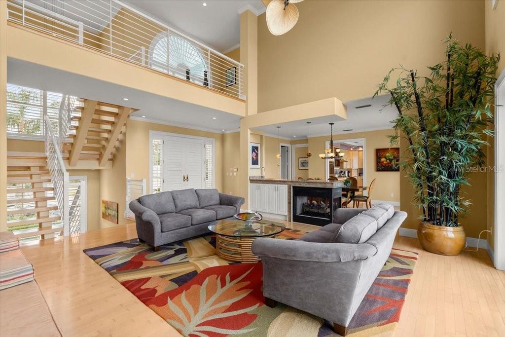 Image 8 of property listing at 2806 BAY VISTA COURT, New Smyrna Beach, FL 32168