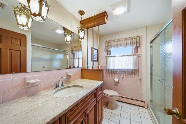 73 Oregon Avenue, North Providence, RI 02911