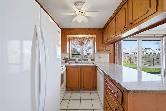 73 Oregon Avenue, North Providence, RI 02911