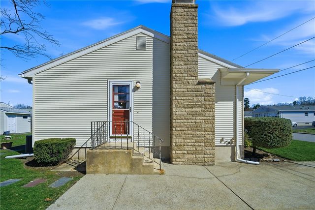 73 Oregon Avenue, North Providence, RI 02911