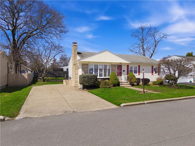 73 Oregon Avenue, North Providence, RI 02911