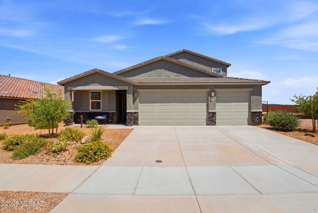 8189 S Charles Young Way, Tucson, AZ 85747