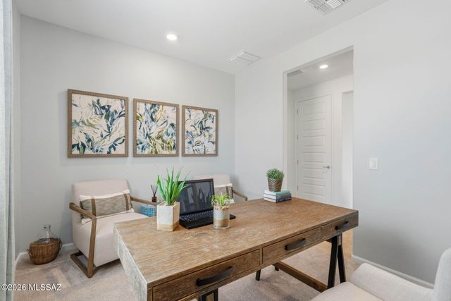 8189 S Charles Young Way, Tucson, AZ 85747