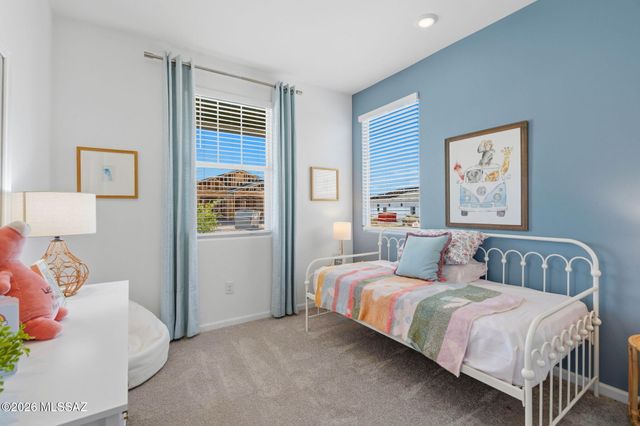 8189 S Charles Young Way, Tucson, AZ 85747