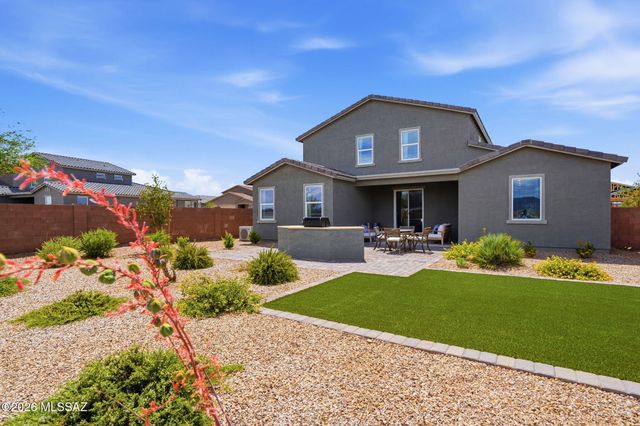 8189 S Charles Young Way, Tucson, AZ 85747