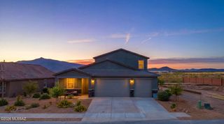 8189 S Charles Young Way, Tucson, AZ 85747