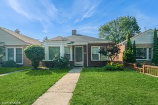 5809 N Rogers Avenue, Chicago, IL 60646