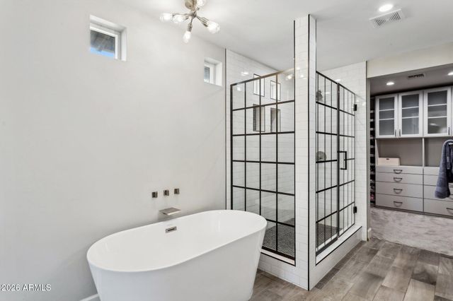 6431 E Sheridan Street, Scottsdale, AZ 85257