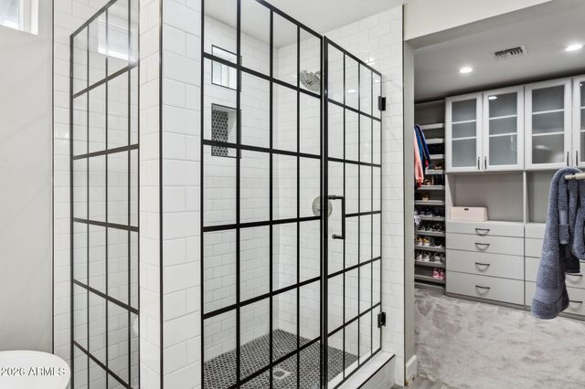 6431 E Sheridan Street, Scottsdale, AZ 85257