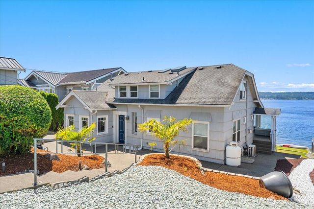 1920 Day Island Boulevard W, University Place, WA 98466