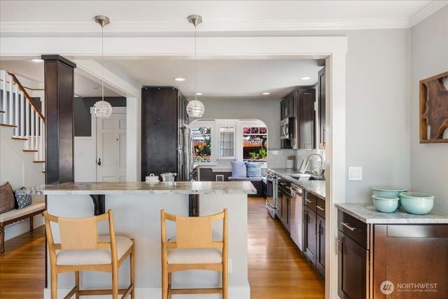 1920 Day Island Boulevard W, University Place, WA 98466
