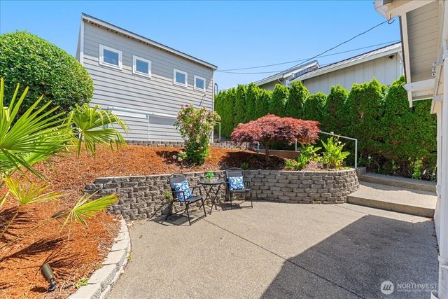 1920 Day Island Boulevard W, University Place, WA 98466