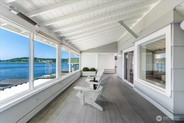 1920 Day Island Boulevard W, University Place, WA 98466