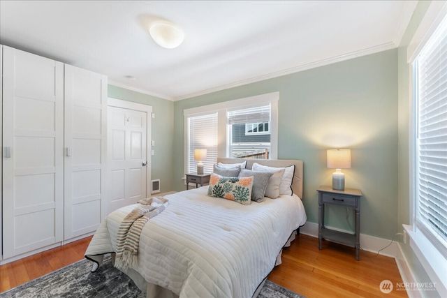1920 Day Island Boulevard W, University Place, WA 98466