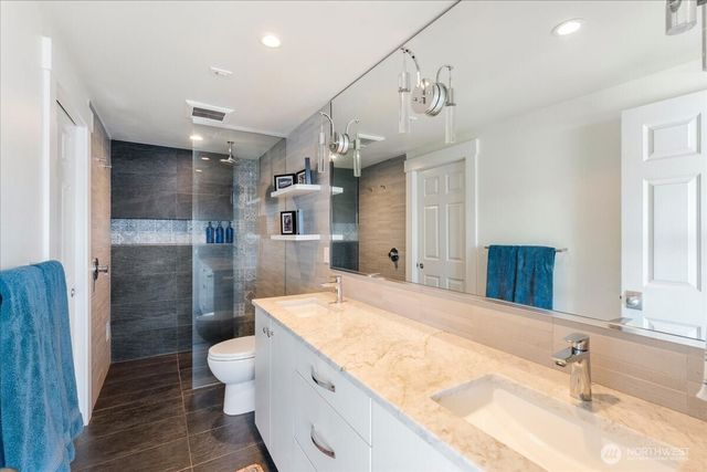 1920 Day Island Boulevard W, University Place, WA 98466