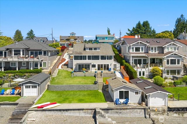 1920 Day Island Boulevard W, University Place, WA 98466