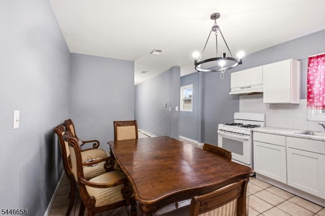 148 Palisade Ave, Garfield City, NJ 07026