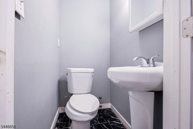148 Palisade Ave, Garfield City, NJ 07026