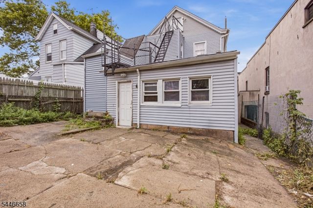 148 Palisade Ave, Garfield City, NJ 07026