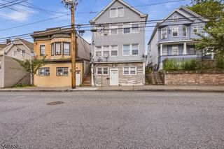 148 Palisade Ave, Garfield City, NJ 07026