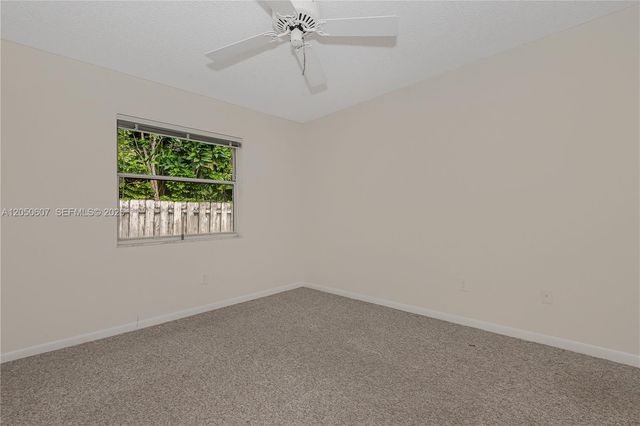 9852 NW 9th Ct, Plantation, FL 33324