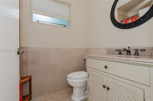 9852 NW 9th Ct, Plantation, FL 33324