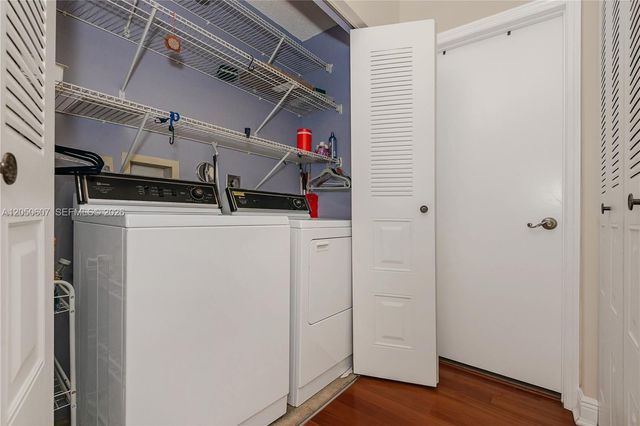 9852 NW 9th Ct, Plantation, FL 33324