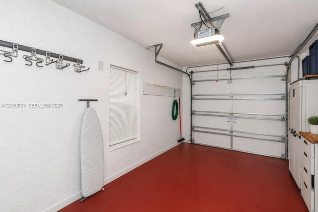 9852 NW 9th Ct, Plantation, FL 33324