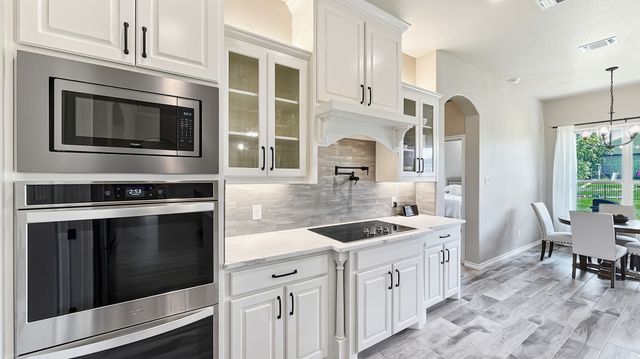 3709 Tremont Lane, Granbury, TX 76049