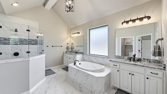 3709 Tremont Lane, Granbury, TX 76049