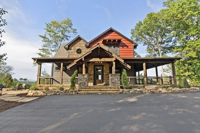 13 Hope Drive, Blue Ridge, GA 30513