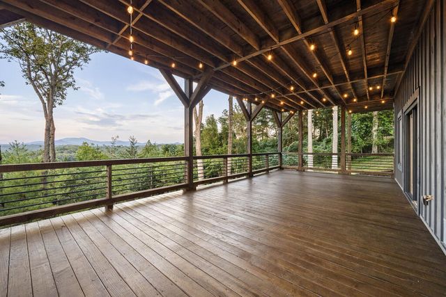 13 Hope Drive, Blue Ridge, GA 30513