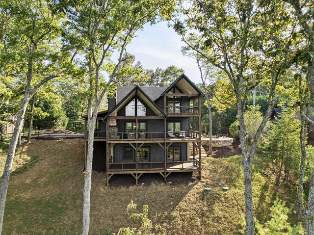 13 Hope Drive, Blue Ridge, GA 30513