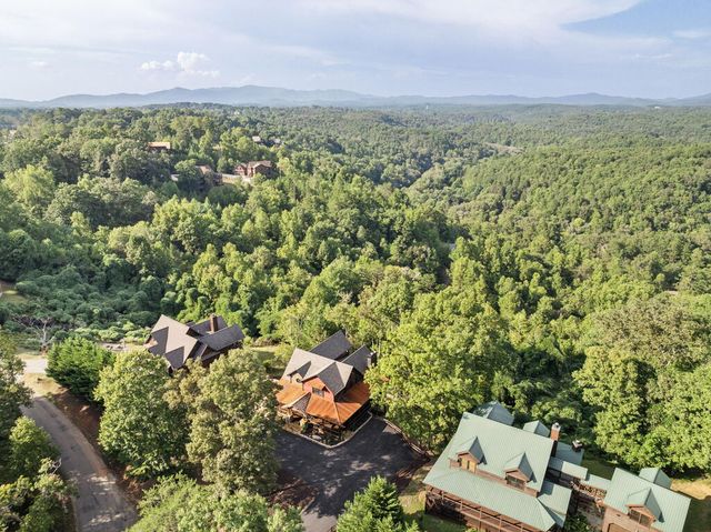 13 Hope Drive, Blue Ridge, GA 30513