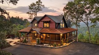 13 Hope Drive, Blue Ridge, GA 30513
