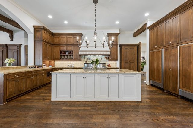 3516 Beverly Drive, Highland Park, TX 75205