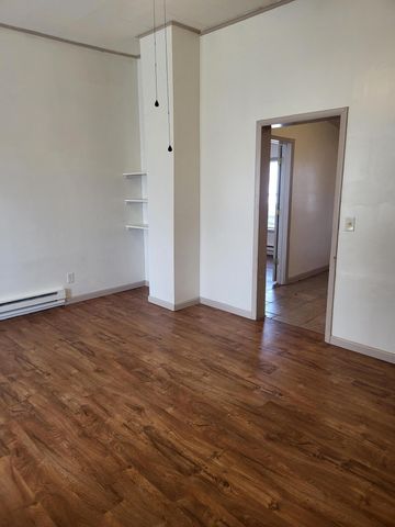 505 9th Street, Monett, MO 65708