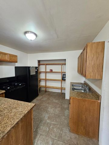 505 9th Street, Monett, MO 65708