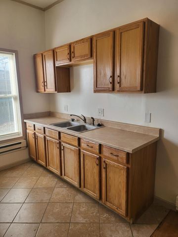 505 9th Street, Monett, MO 65708