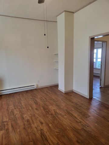 505 9th Street, Monett, MO 65708