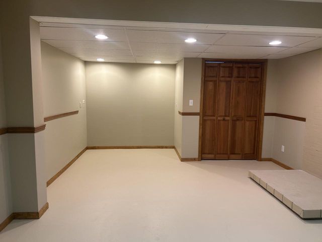 W330N5570 Linden CIRCLE E, Nashotah, WI 53058