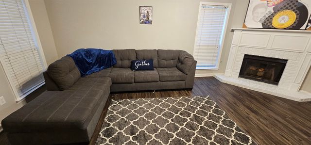 8677 S ASHLEY GLEN CIR, Memphis, TN 38018