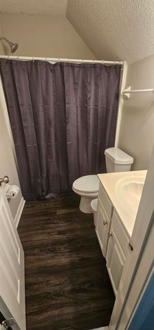 8677 S ASHLEY GLEN CIR, Memphis, TN 38018