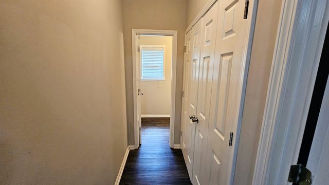 8677 S ASHLEY GLEN CIR, Memphis, TN 38018