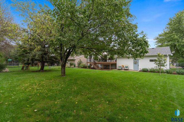 6216 W 61st St Street, Sioux Falls, SD 57106