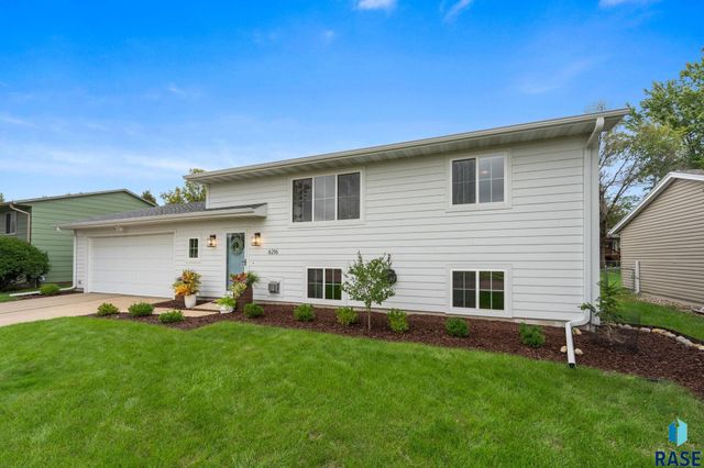 6216 W 61st St Street, Sioux Falls, SD 57106