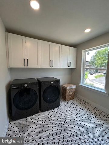 2233 OLD WELSH RD, Willow Grove, PA 19090